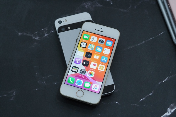 Mua iPhone SE “cổ” tại Điện Thoại Mới cần quan tâm những gì?
