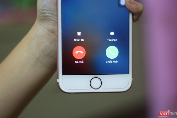 Tại sao iPhone không có nút từ chối cuộc gọi?