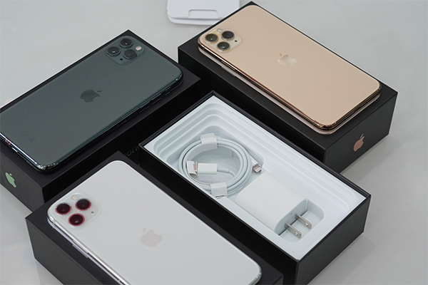 iPhone 11 Pro Max có bao nhiêu phiên bản bộ nhớ?