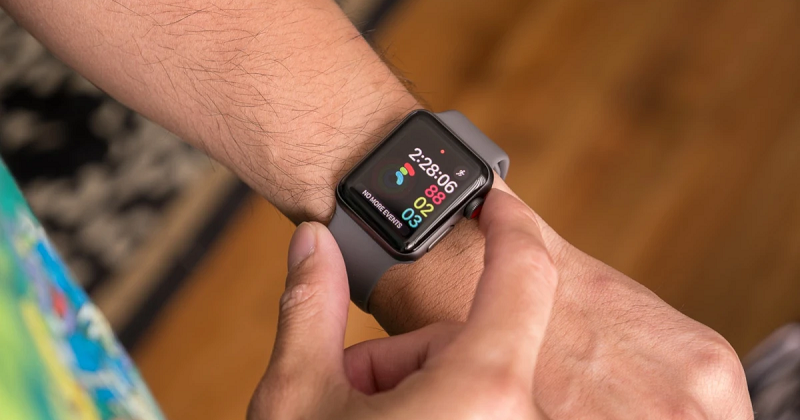 Apple đã tung ra bản cập nhật WatchOS 7.0.3 trên Apple Watch Series 3 