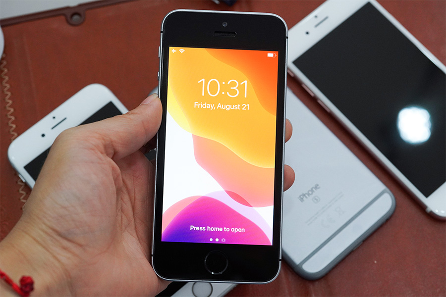 Hình ảnh thực tế iPhone SE