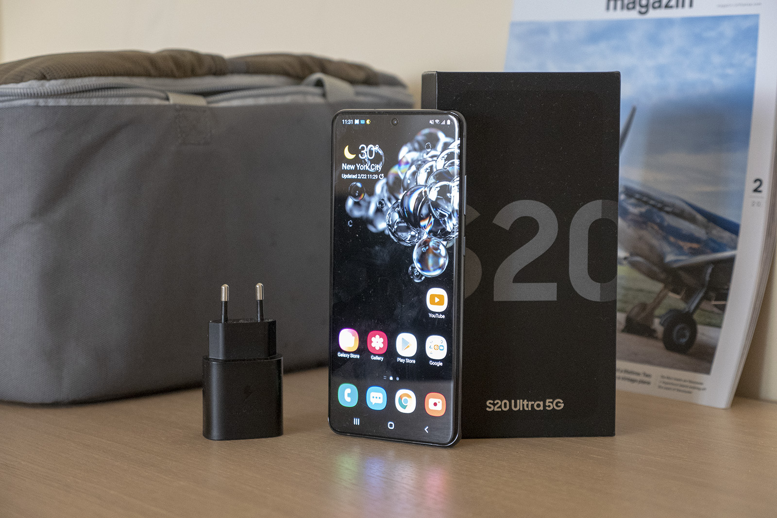 Samsung có thể ra mắt S21 không kèm sạc như iPhone