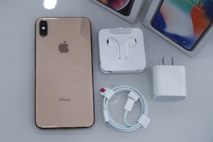 So sánh iPhone Xs Max và iPhone 12 Pro Max