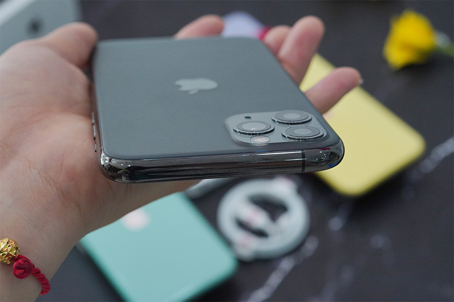 Có nên mua iPhone 11 Pro thời điểm này không?