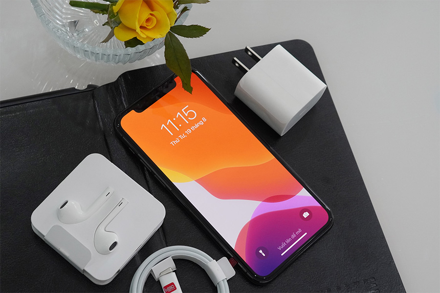 Thiết kế và cấu hình iPhone 11 Pro