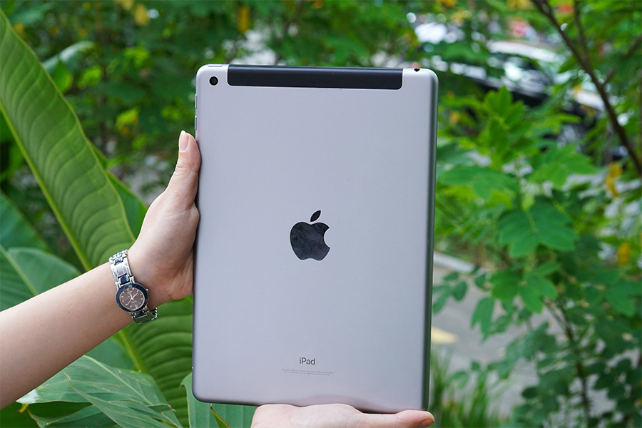 iPad 9.7inch có trọng lượng nhẹ